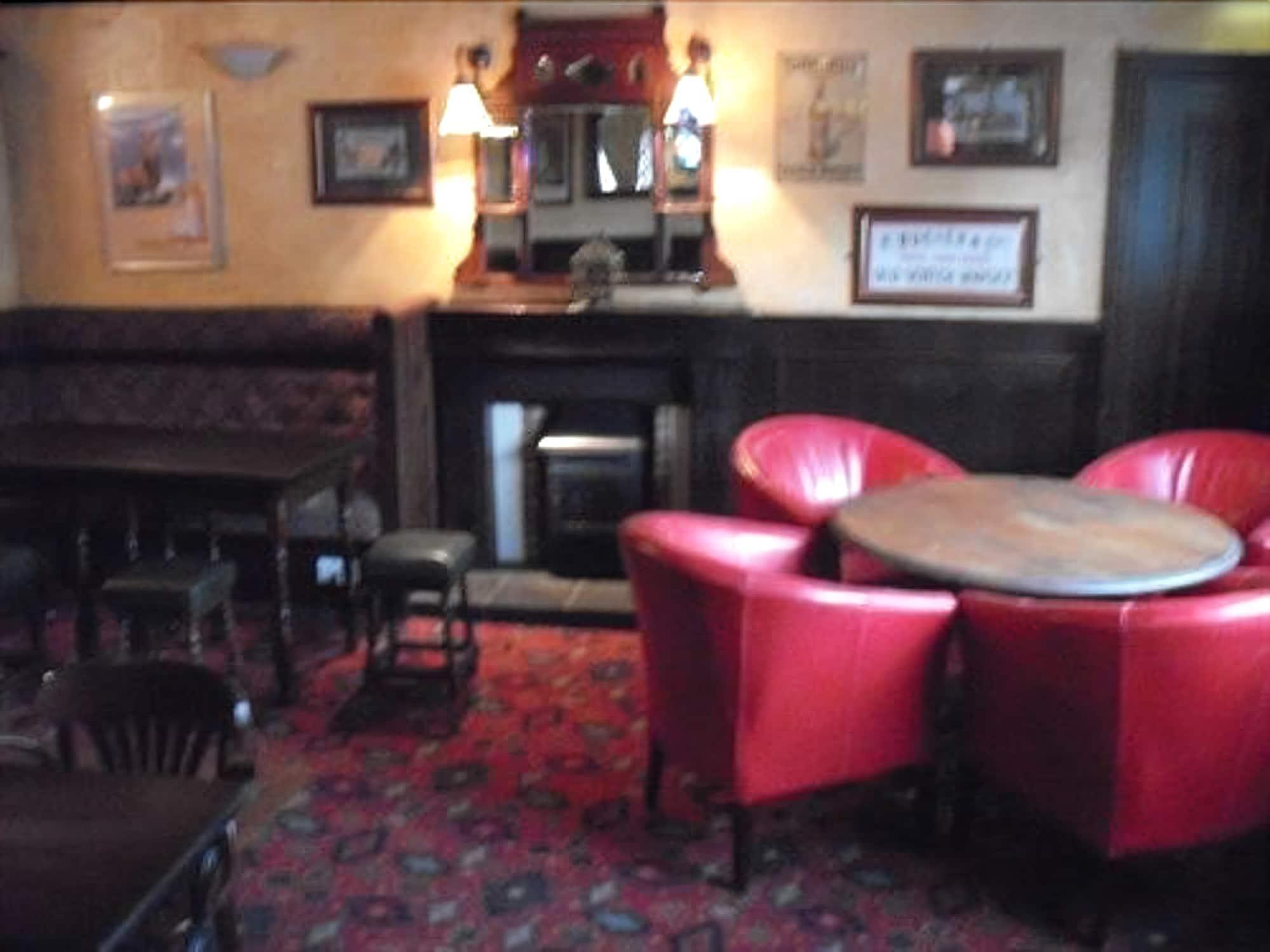 The Bridge Inn Tillicoultry Eksteriør bilde