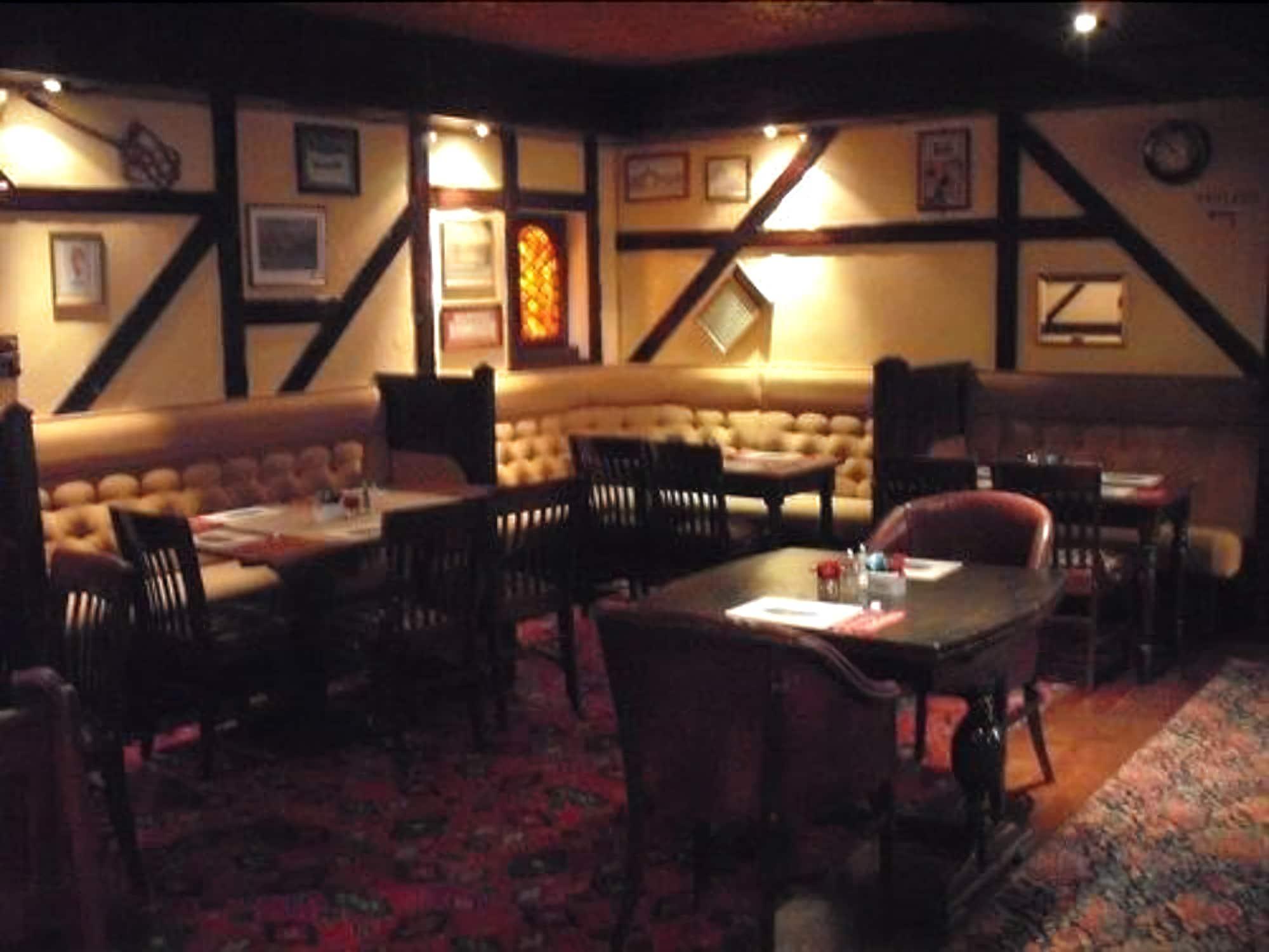 The Bridge Inn Tillicoultry Eksteriør bilde