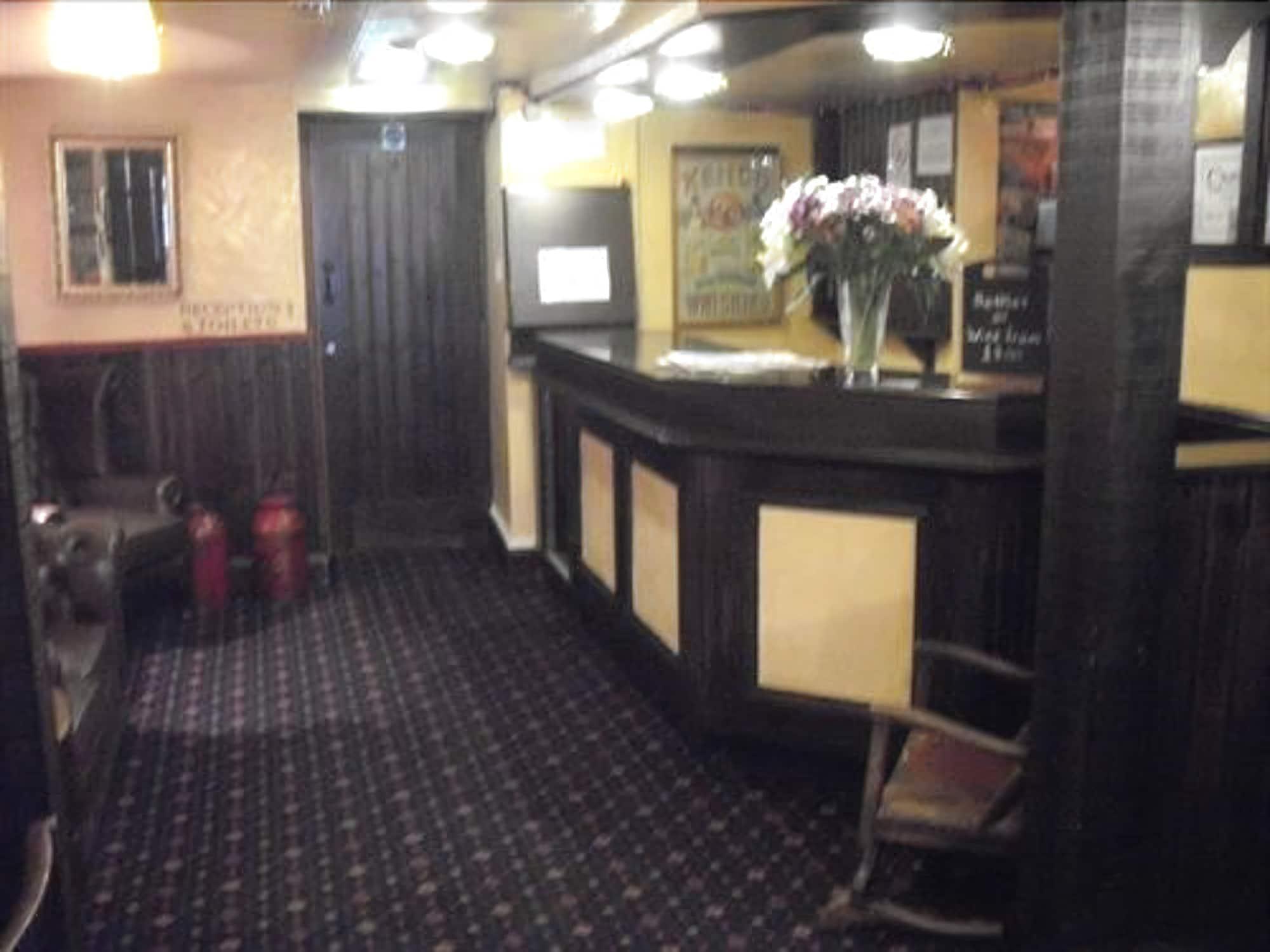 The Bridge Inn Tillicoultry Eksteriør bilde