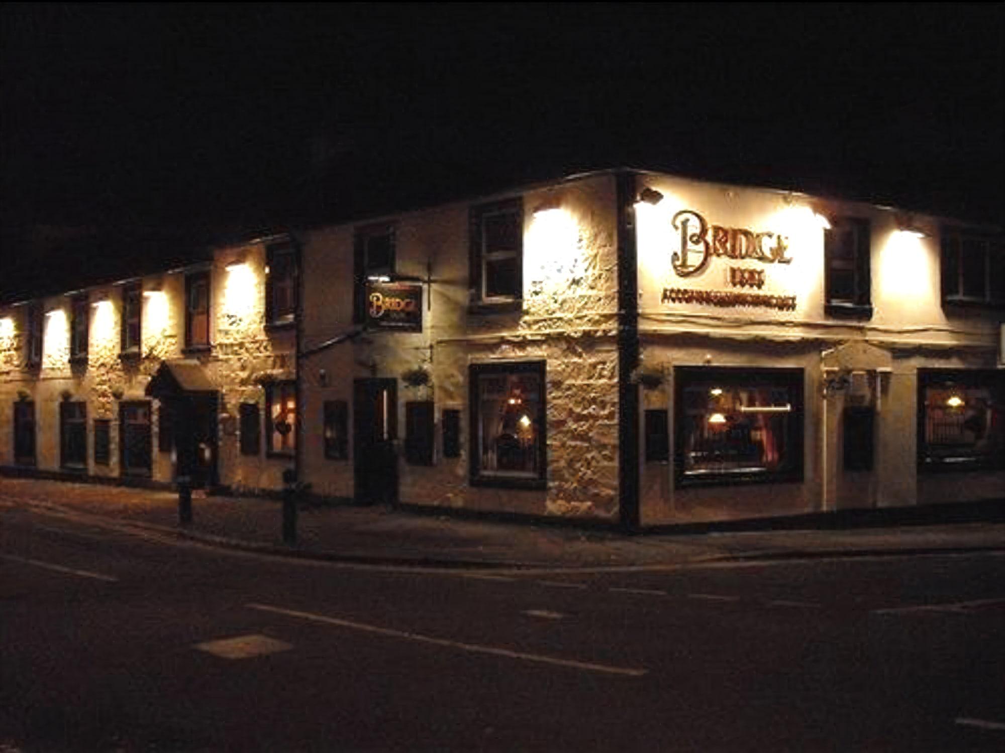 The Bridge Inn Tillicoultry Eksteriør bilde