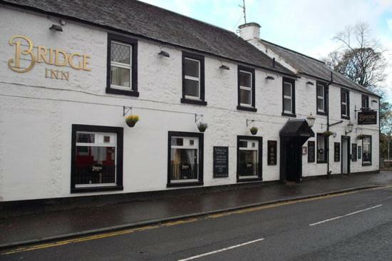 The Bridge Inn Tillicoultry Eksteriør bilde